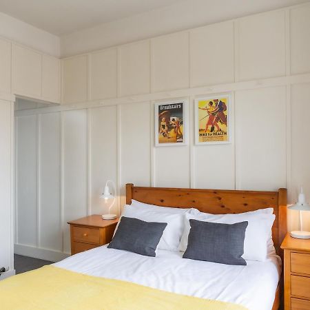 Bed and Breakfast The Kings Head Wye Exteriér fotografie